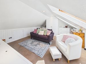BONUS ROOM OVER THE GARAGE- click for photo gallery